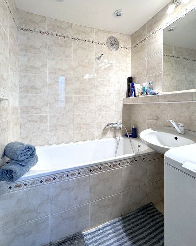Světlý byt 3+1, 76m2, dvě lodžie, Zlín, ulice Jílová