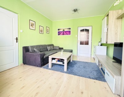 Světlý byt 3+1, 76m2, dvě lodžie, Zlín, ulice Jílová