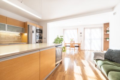 Architektonicky řešená rodinná vila 5+1 s vnitřním bazénem a zimní zahradou, Zlín