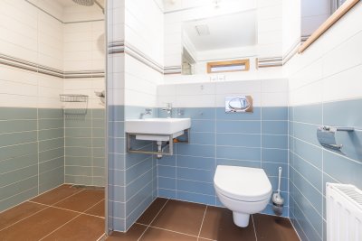 Architektonicky řešená rodinná vila 5+1 s vnitřním bazénem a zimní zahradou, Zlín