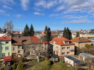 Světlý byt 1+kk, 37 m², klidná lokalita u centra Zlína, krásný výhled