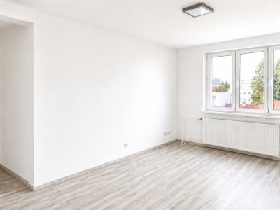Světlý byt 1+kk, 37 m², klidná lokalita u centra Zlína, krásný výhled