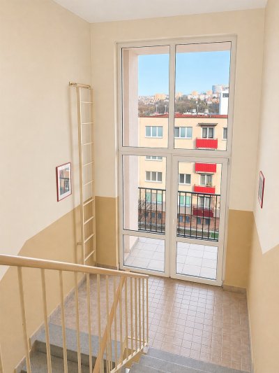 Světlý byt 1+kk, 37 m², klidná lokalita u centra Zlína, krásný výhled